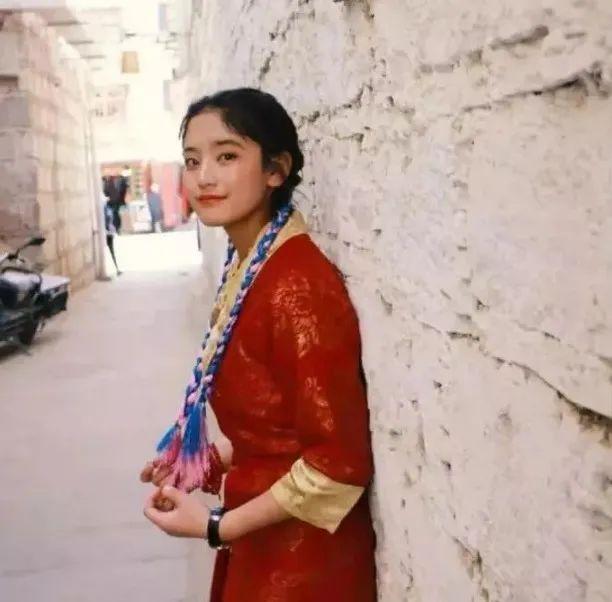 南开大学男足女队长,南开大学女子篮球校队队长