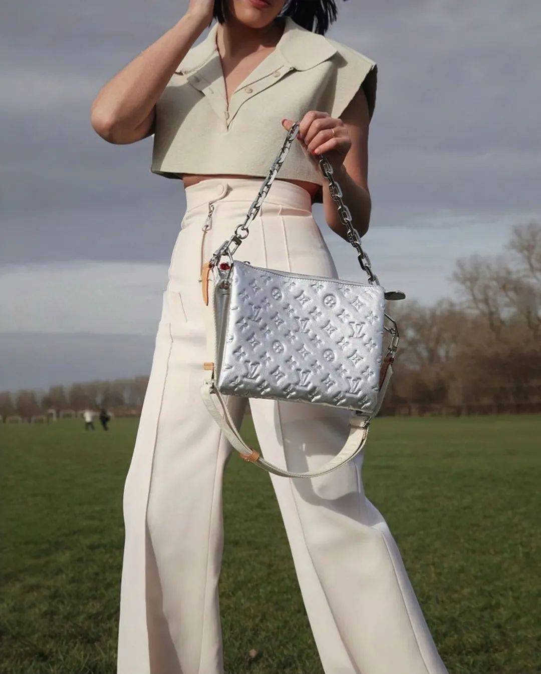 LV新手袋一出,女明星们集体撞包