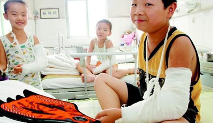 骨折卧床老人护理知识和技巧,儿童骨折后怎么照顾