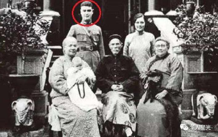 棣欐腐绗竴璞棬灏戠埛,棣欐腐绗竴鍏瓙