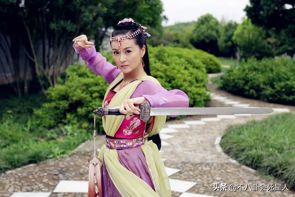 追鱼传奇女二,追鱼传奇谁是女主