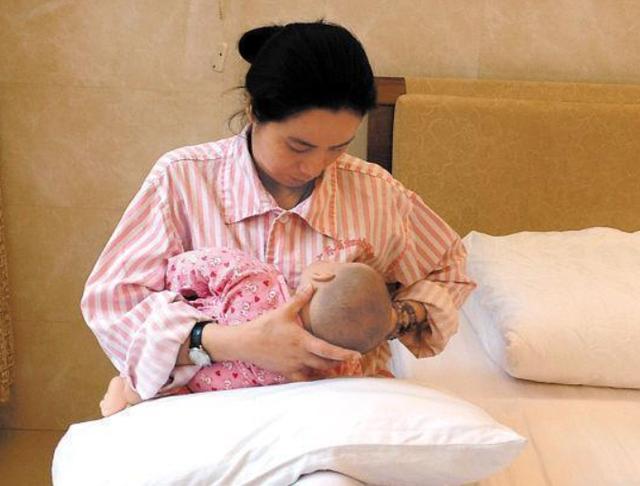 宝宝老是吃迷糊奶是怎么回事,迷糊奶怎么判断有没有吃饱