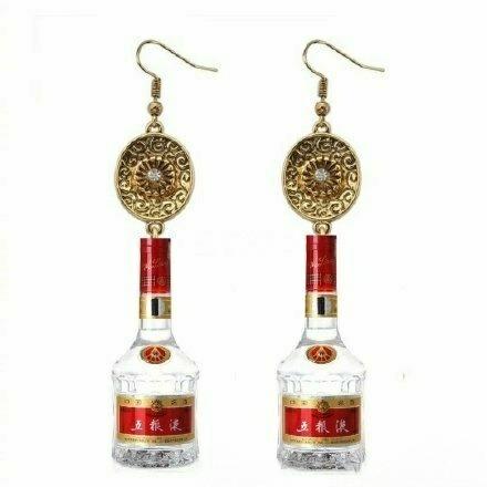 青蛙耳夹网友：这难道就是传说中的癞蛤蟆想吃天鹅肉？