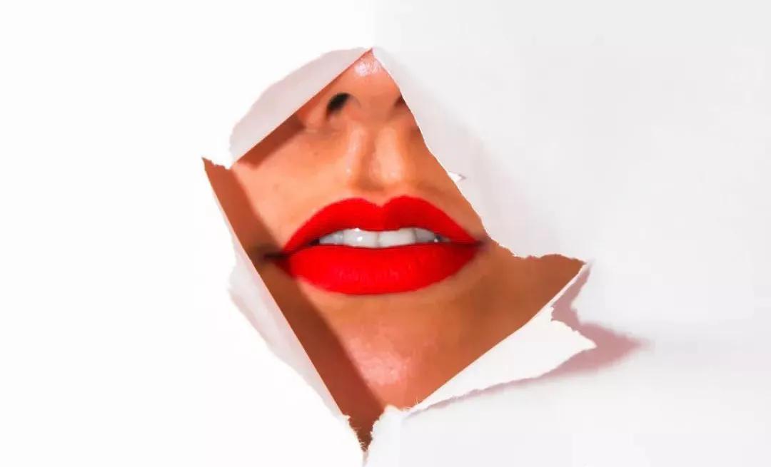 这些细节如何暴露了你的年龄-唇周篇