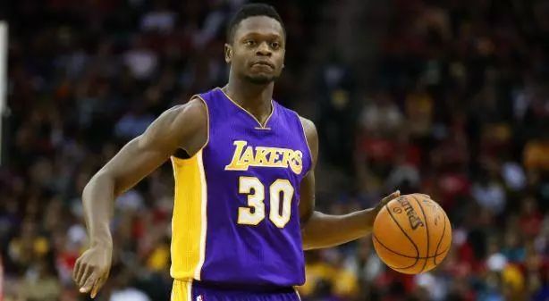 湖人新三巨头合砍92分,湖人三巨头合砍91分