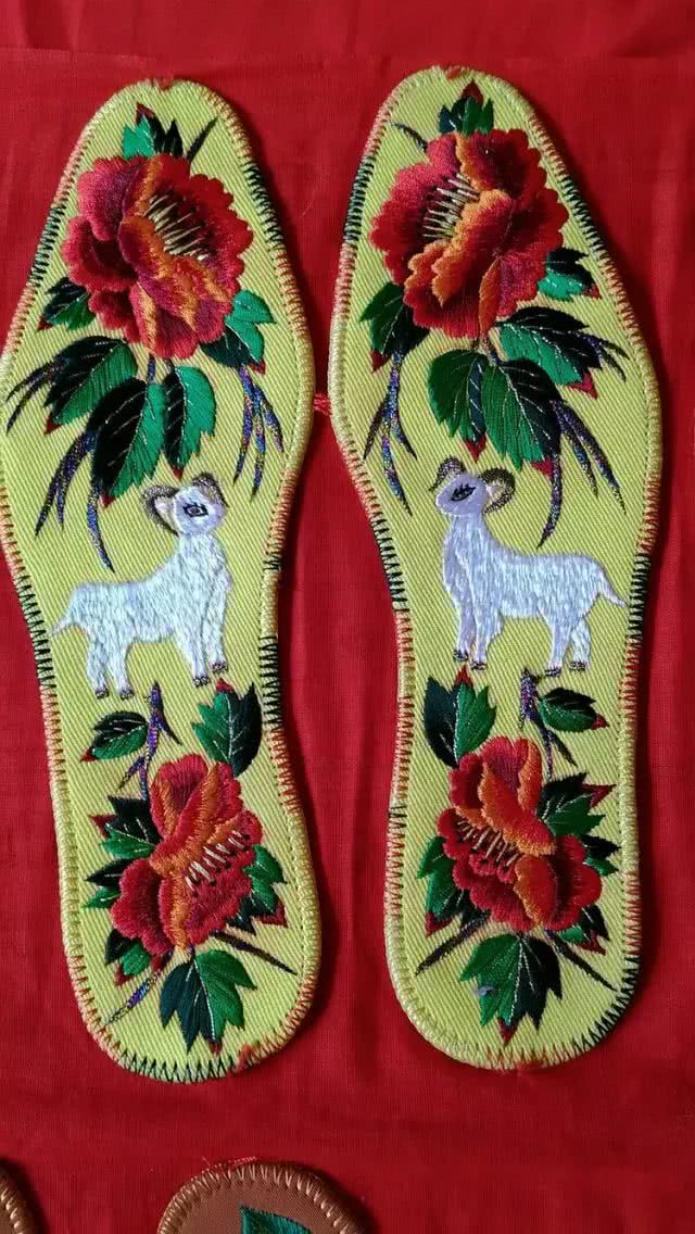 老式鞋垫60后的图案,46码刺绣鞋垫成品