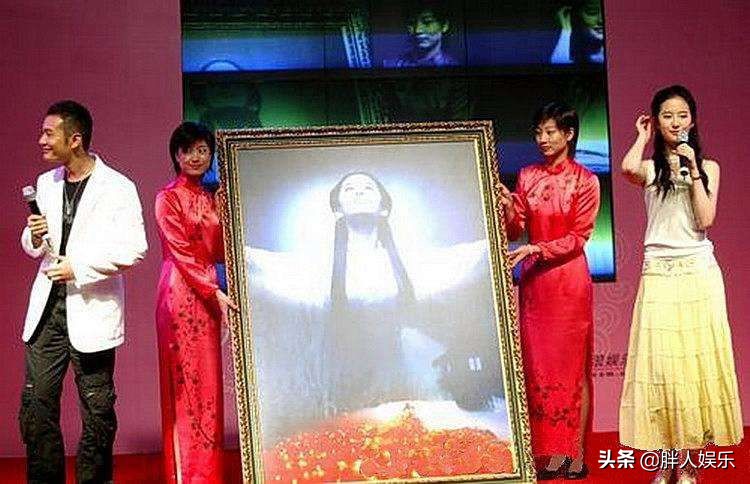 3位靠“干爹”上位的女星,有人顺风顺水,有人香消玉殒