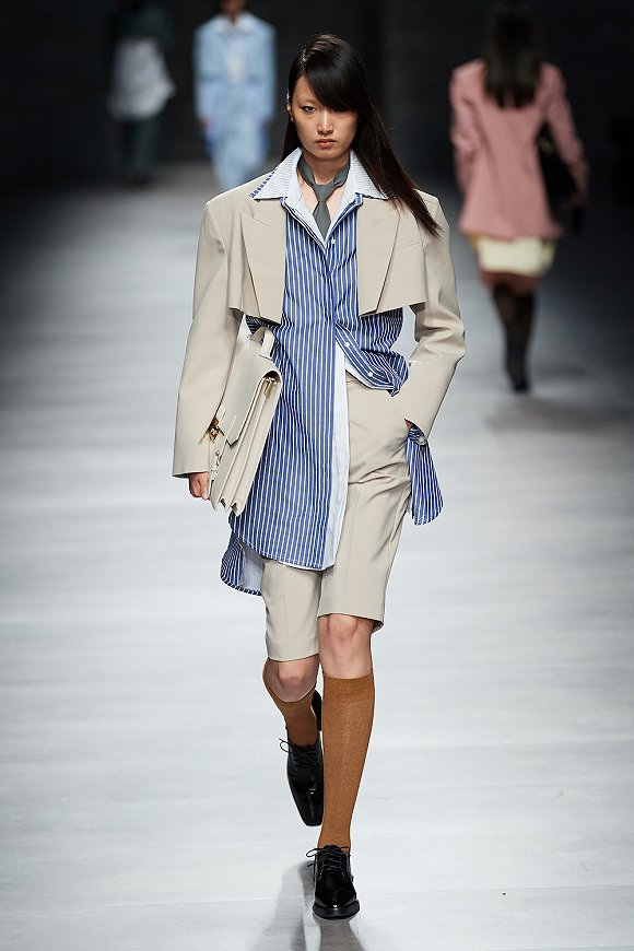 职场女性适合穿什么,30岁职场女性应该怎么穿有气场