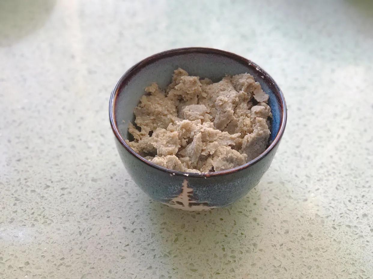 绿豆卷饼怎么做又软又好吃,绿豆红豆饼的制作方法视频