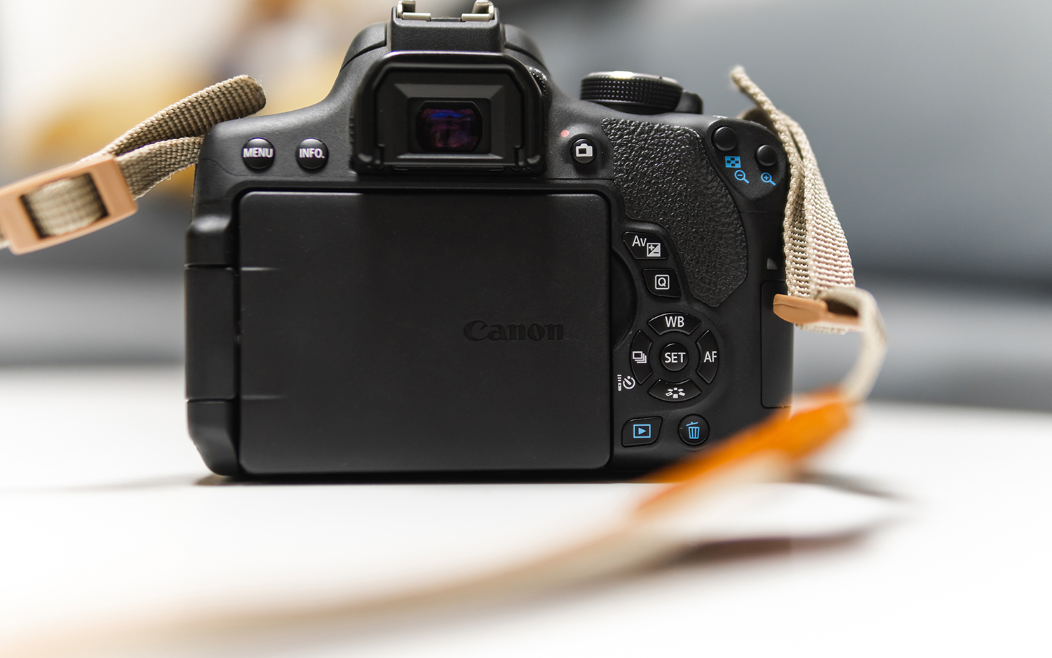 学生佳能相机推荐新手入门,佳能eos750d怎么拍摄