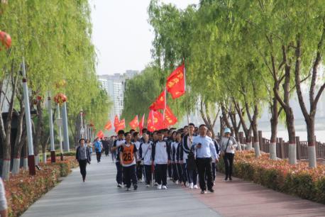 知行相长立德树人——咸阳市实验中学开展校外研学活动