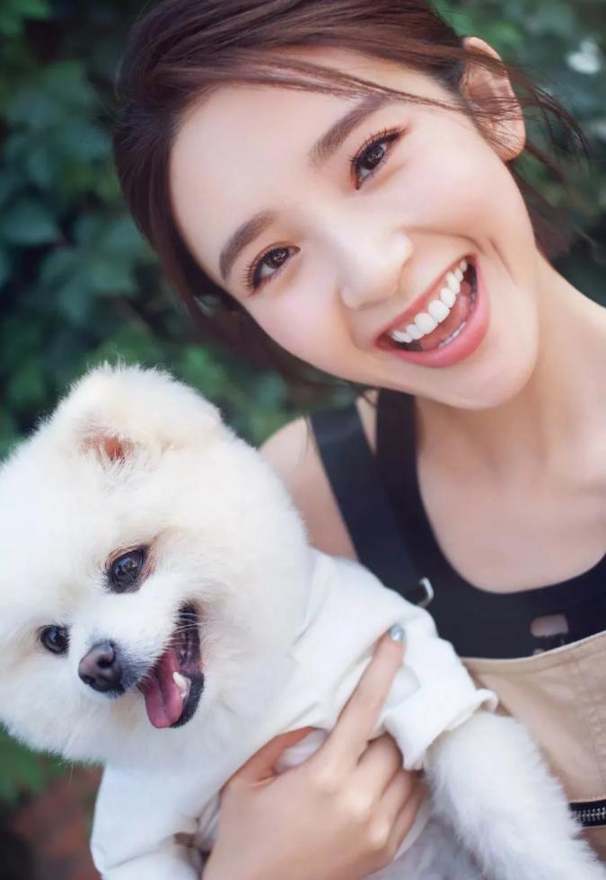 柿子树下人像照片拍照姿势,9个人像写真拍照姿势