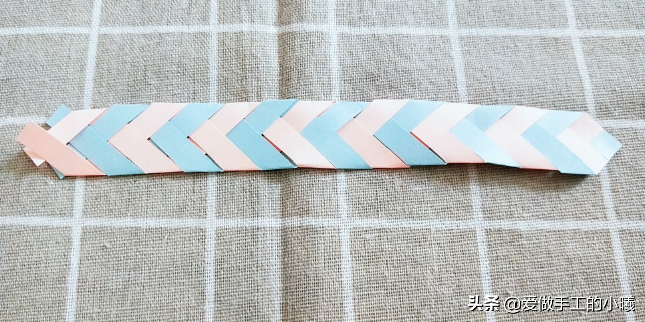 可爱的小熊手环简单手工,小兔子手环手工教程