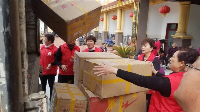 汝星火志愿者助力2019汇品万货“养老助残”大型公益捐赠活动