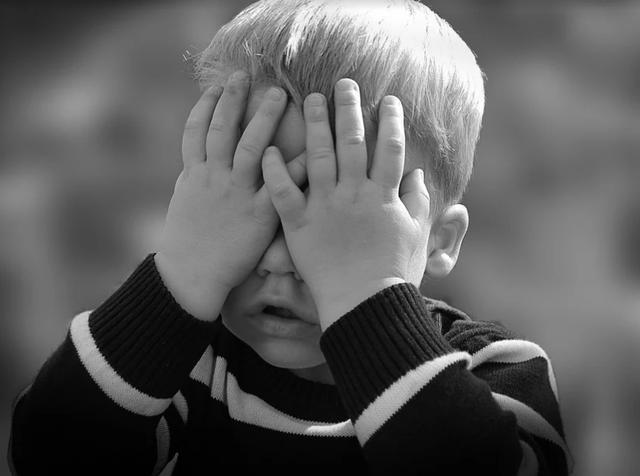 29岁女CEO砸50万买海外精子,生下5国混血女儿,3年后现状如何?