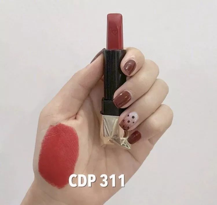 适合秋冬的口红大牌口红,冬天哪款口红值得购买