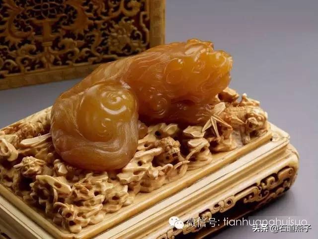 天价田黄石拍出史上最贵价格,田黄石每克3万真假田黄