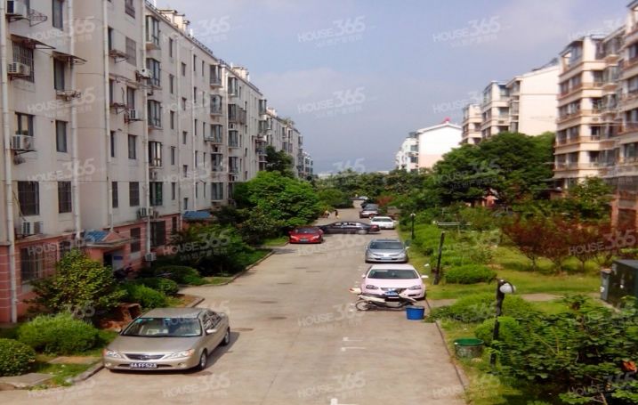 南京千万以上买房的难处,业主吐槽小区