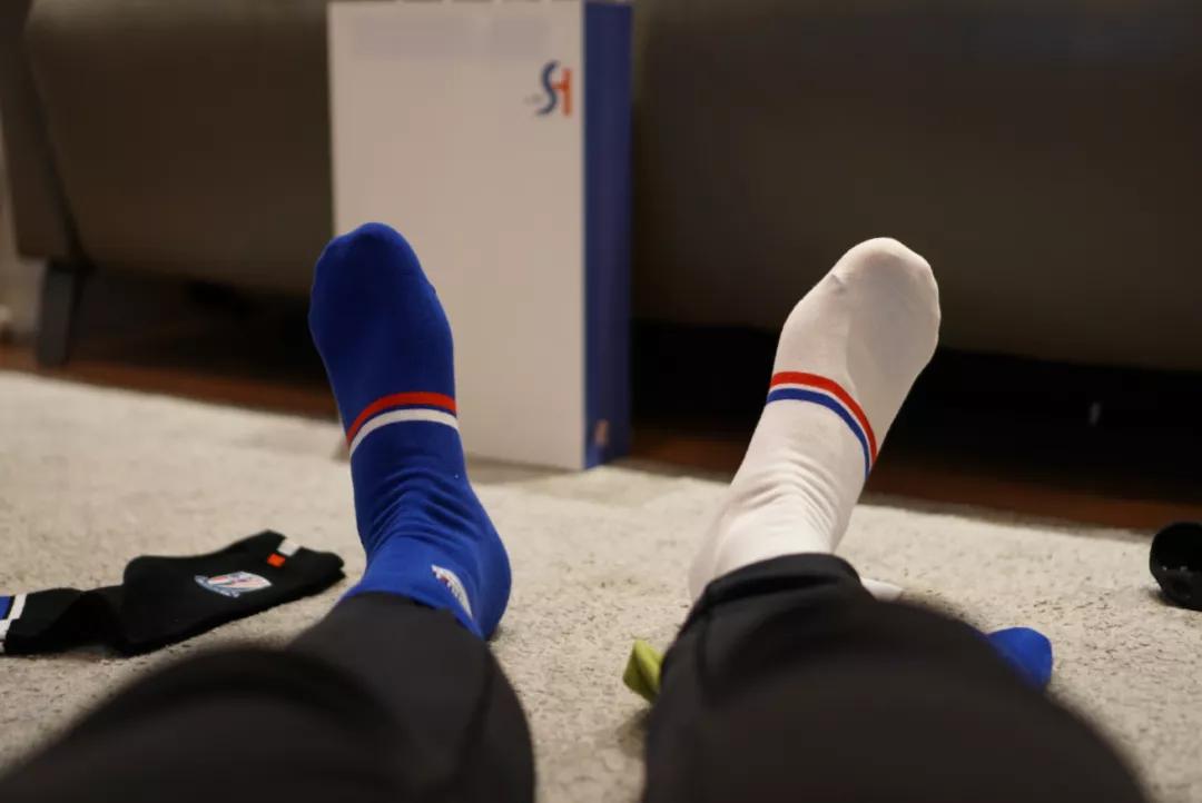 上海申花接地气鞋,上海申花足球袜