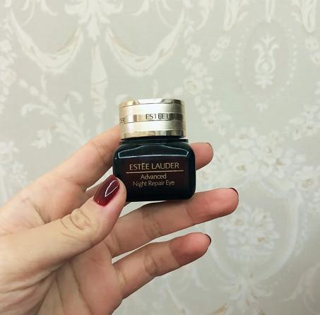 雅诗兰黛小棕瓶使用方法详解,雅诗兰黛小棕瓶功效怎么用