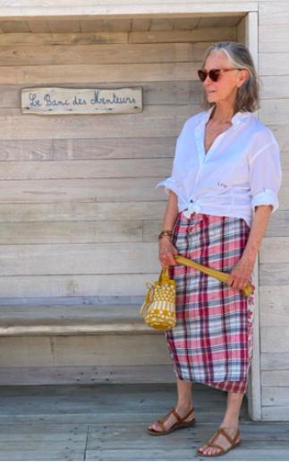 74岁惊艳14万人，她是法国人票选出的“最受欢迎的优雅女人”