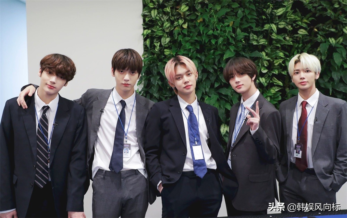 bts鍜宼xt鍚屽彴,bts鍜宼xt鍚堜綔鑸炲彴