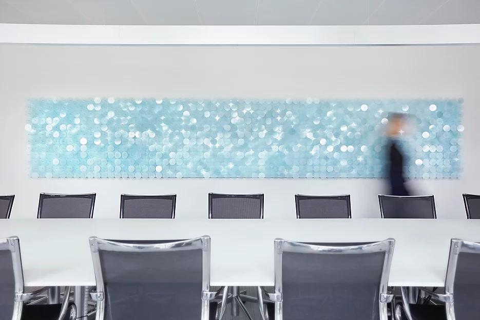 设计师用“纸”做了互动体验式墙纸！网友：不错哦，两天就坏了吧