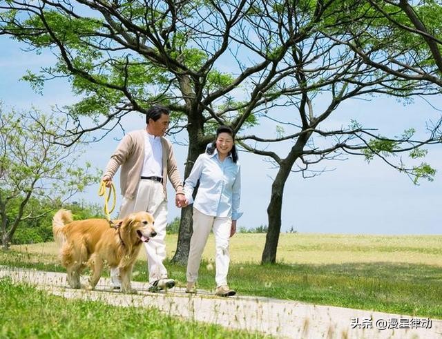 黑眼圈脂肪粒怎么快速消除,熬夜有黑眼圈眼袋怎么消除