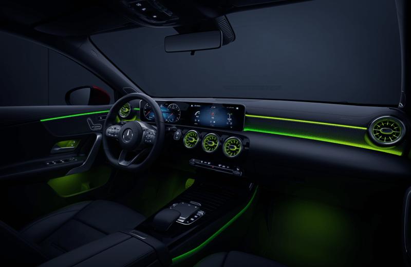 奔驰a级售价15.88万起黑色,奔驰a级2024款的价格区间