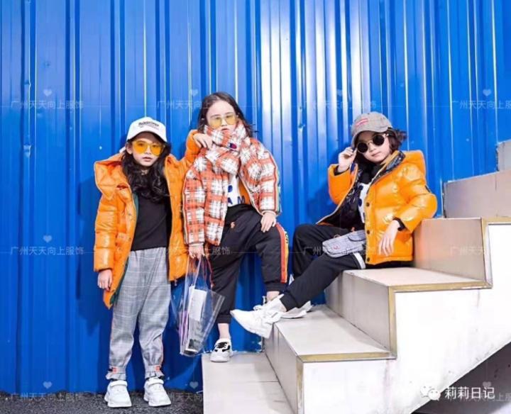 天天特价淘宝网童装是正品吗广州,天天向上童装批发店在哪里