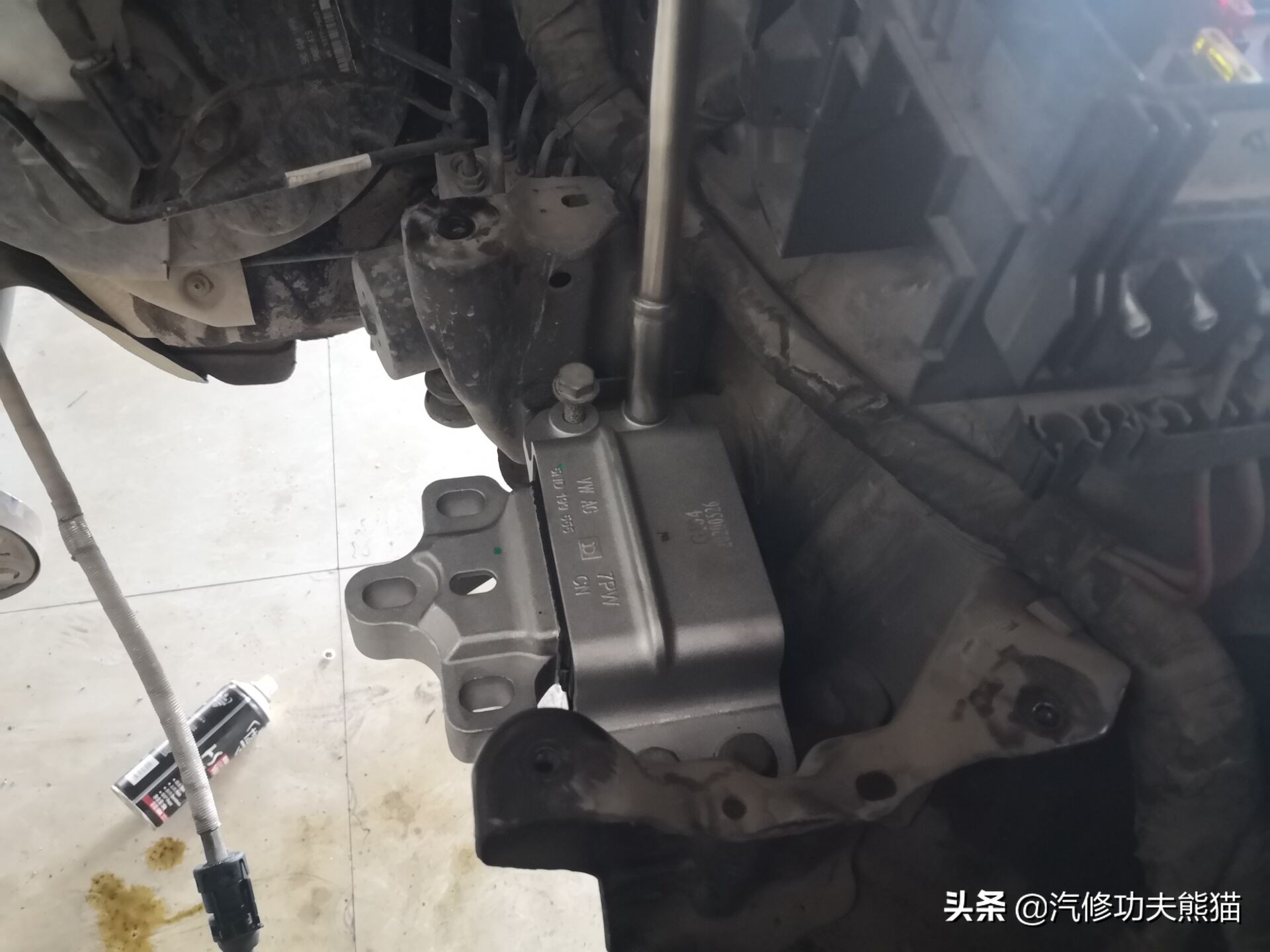 2017款途观丝绸之路1.8t烧机油吗,途观2015款1.8t四驱豪华版烧机油