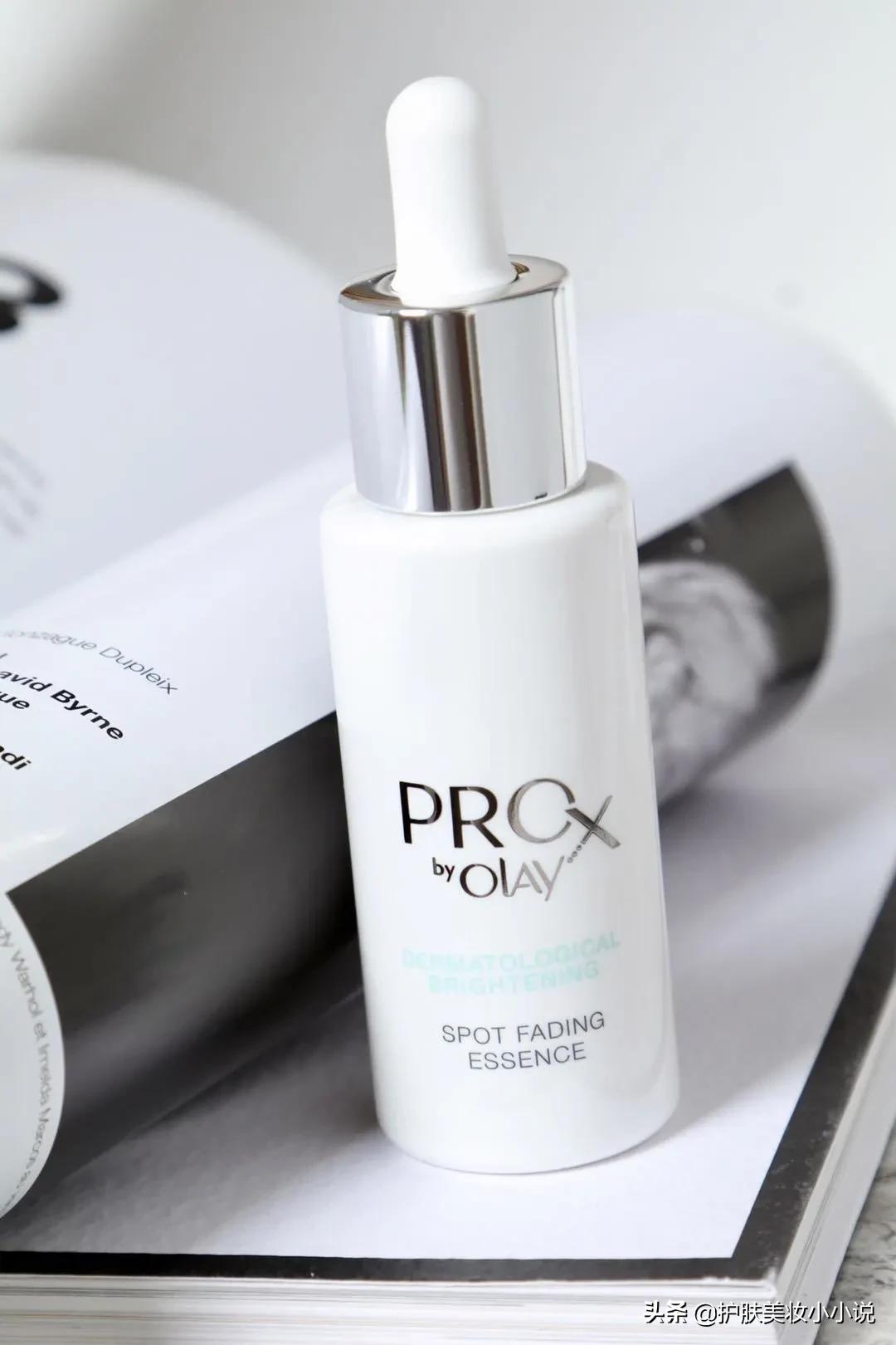 脸上有斑该怎么选护肤品呢,干性皮肤长斑的护肤步骤