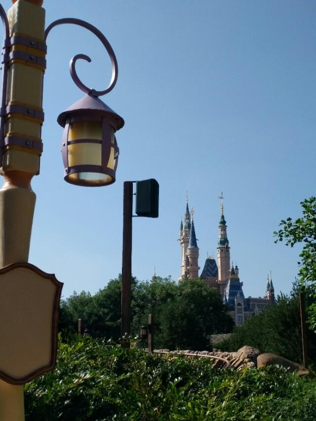 童话爱情最终输给了现实,童话美好与现实残酷的落差