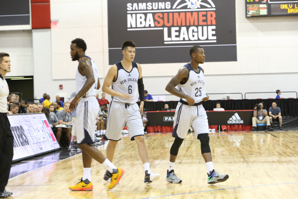 杨鸣当主教练获得几个总冠军,杨鸣从主力变主教练