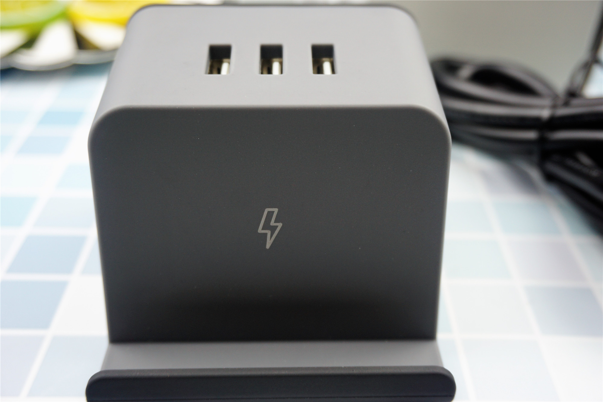 爱国者带线充电宝大容量20000快充,爱国者15w无线快充