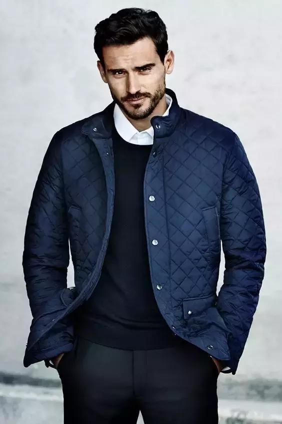 秋冬有彩色高级配色穿搭,春夏秋冬如何搭配颜色穿出高级感