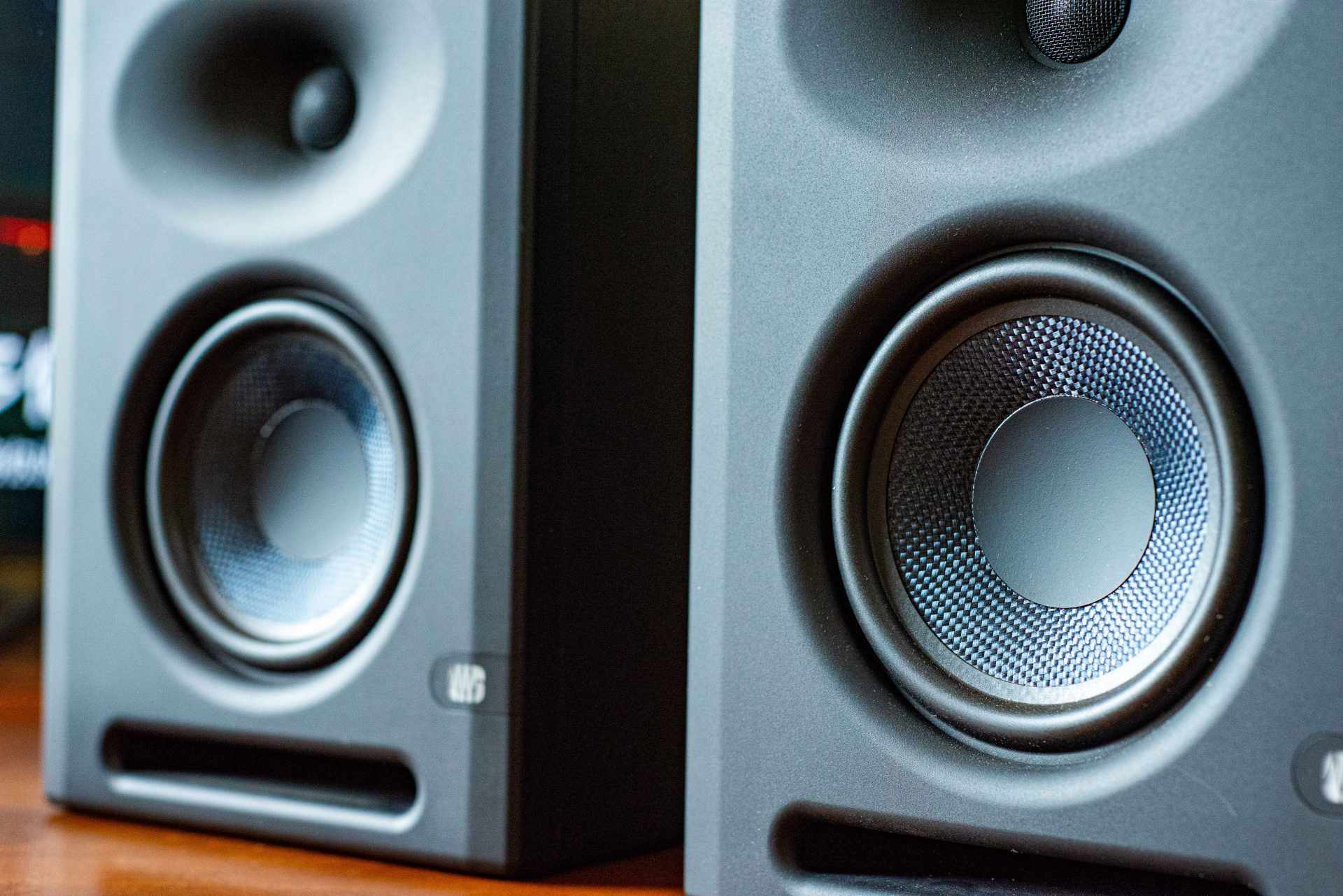 不再迷恋音乐,presonuse5bt监听音箱