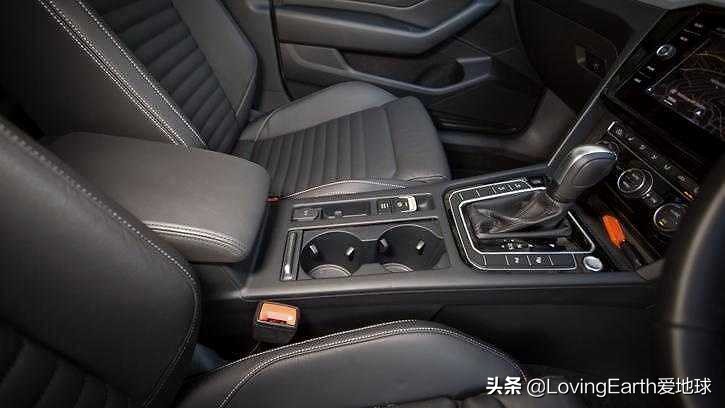 大众帕萨特2024款380豪华驾车感受,大众车最新款帕萨特