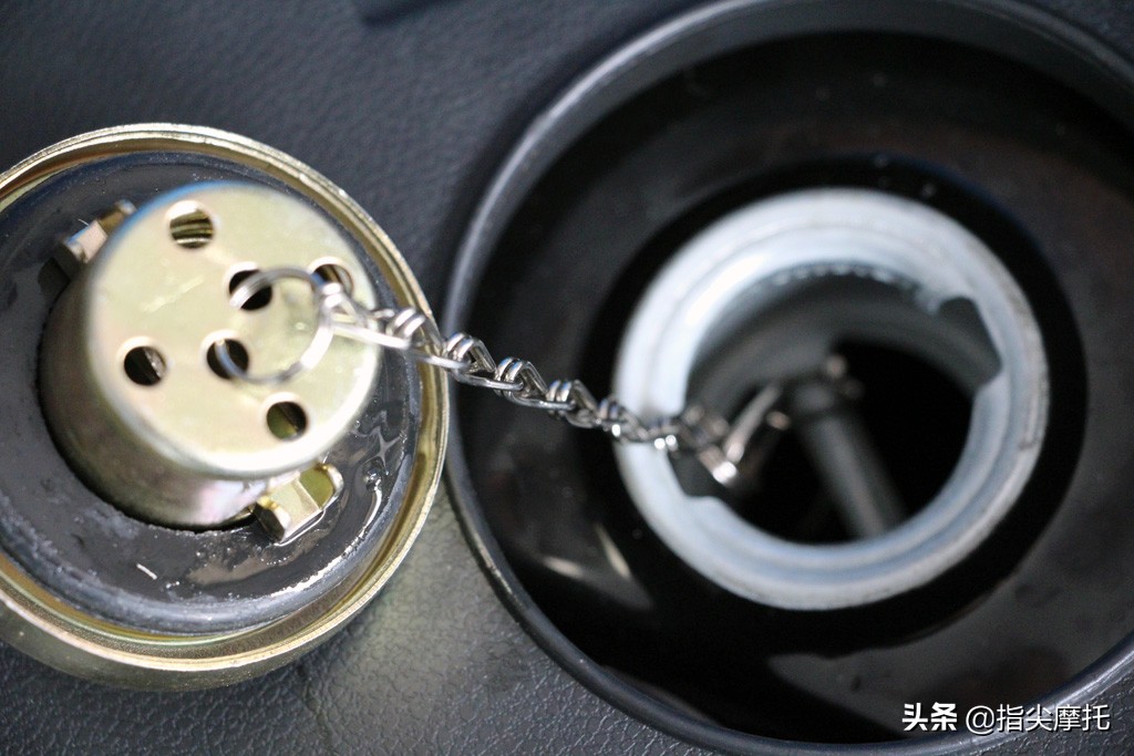 被忽视的都市精灵,经济环保的王野睿御国四电喷摩托车