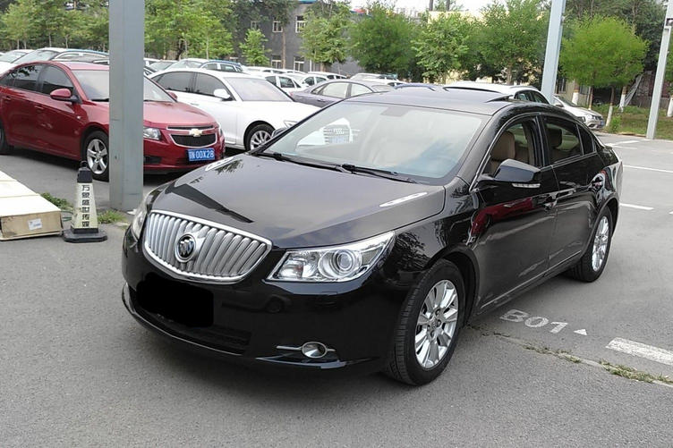 新款别克君越事故车修复,怎么鉴定重大事故车