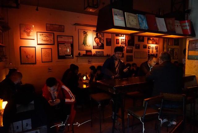 成都最早有哪些著名酒吧,成都最有名酒吧