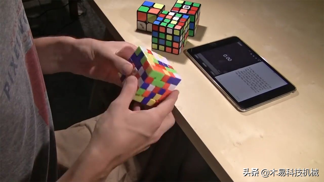 最难破解的魔方,世界最难魔方如何捣乱