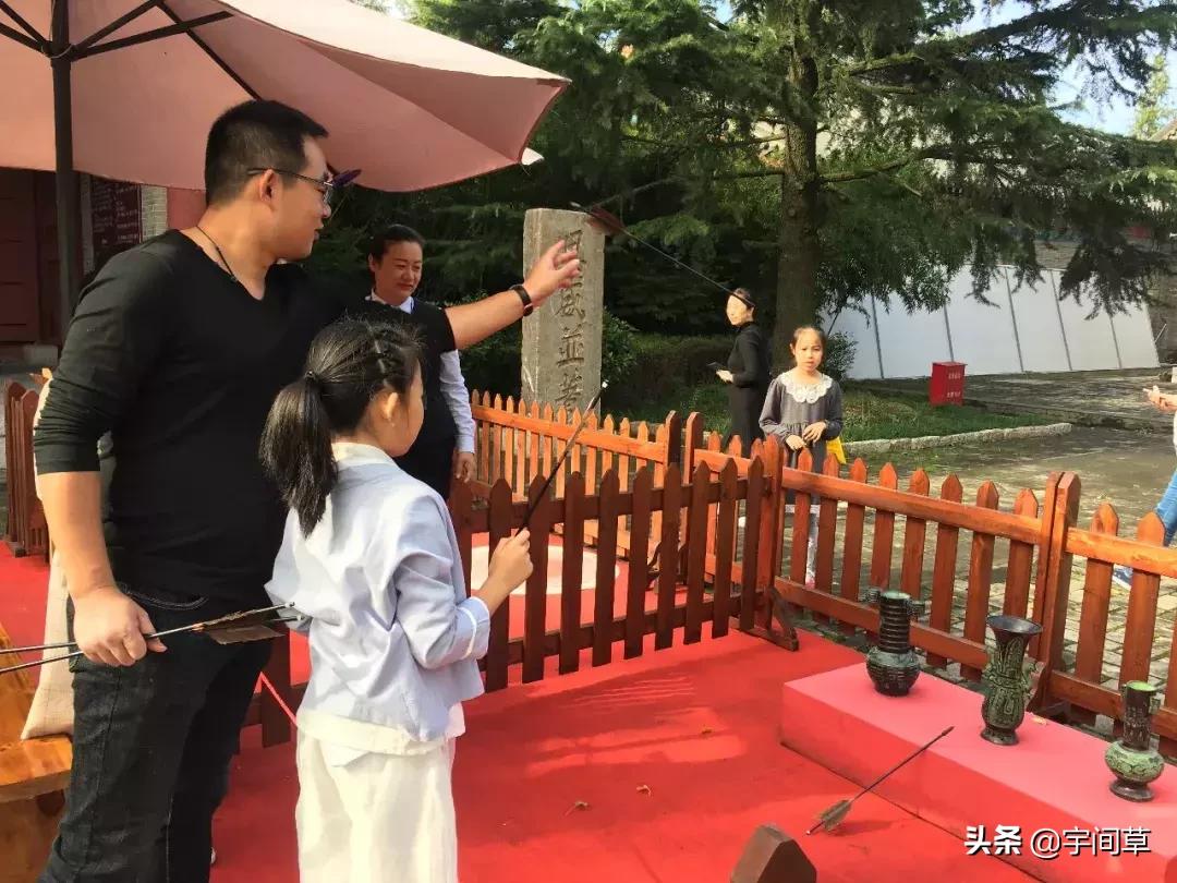 研学好时节不负好时光,和老同学一起旅游台儿庄古城