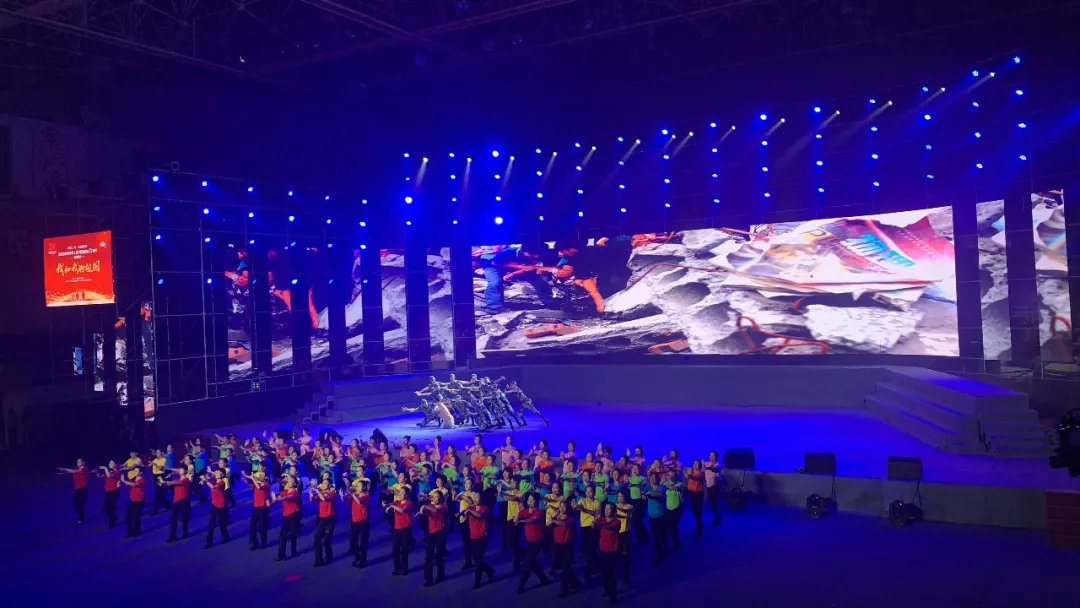 高燃万人合唱我和我的祖国,一首催泪的歌我和我的祖国