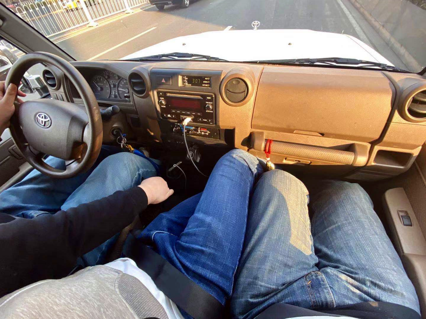 全新陆巡5.7试驾,陆巡v6版测评