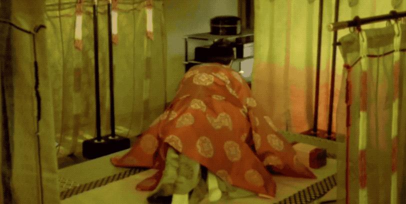 宝冢歌剧团男役可爱片段,宝冢歌剧团男役展示魅力