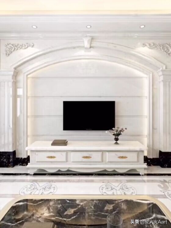 没有豪华的装修却有很美的背景墙,复式背景墙怎么装修才高档