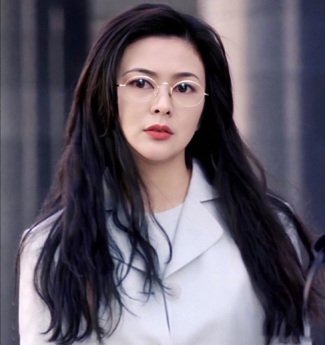 关之琳港风复古盘发,港风妆容化妆教程关之琳