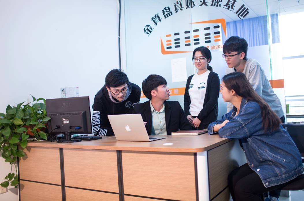 大学最适合修“双学位”的4个专业！考研找工作都吃香，学姐力荐