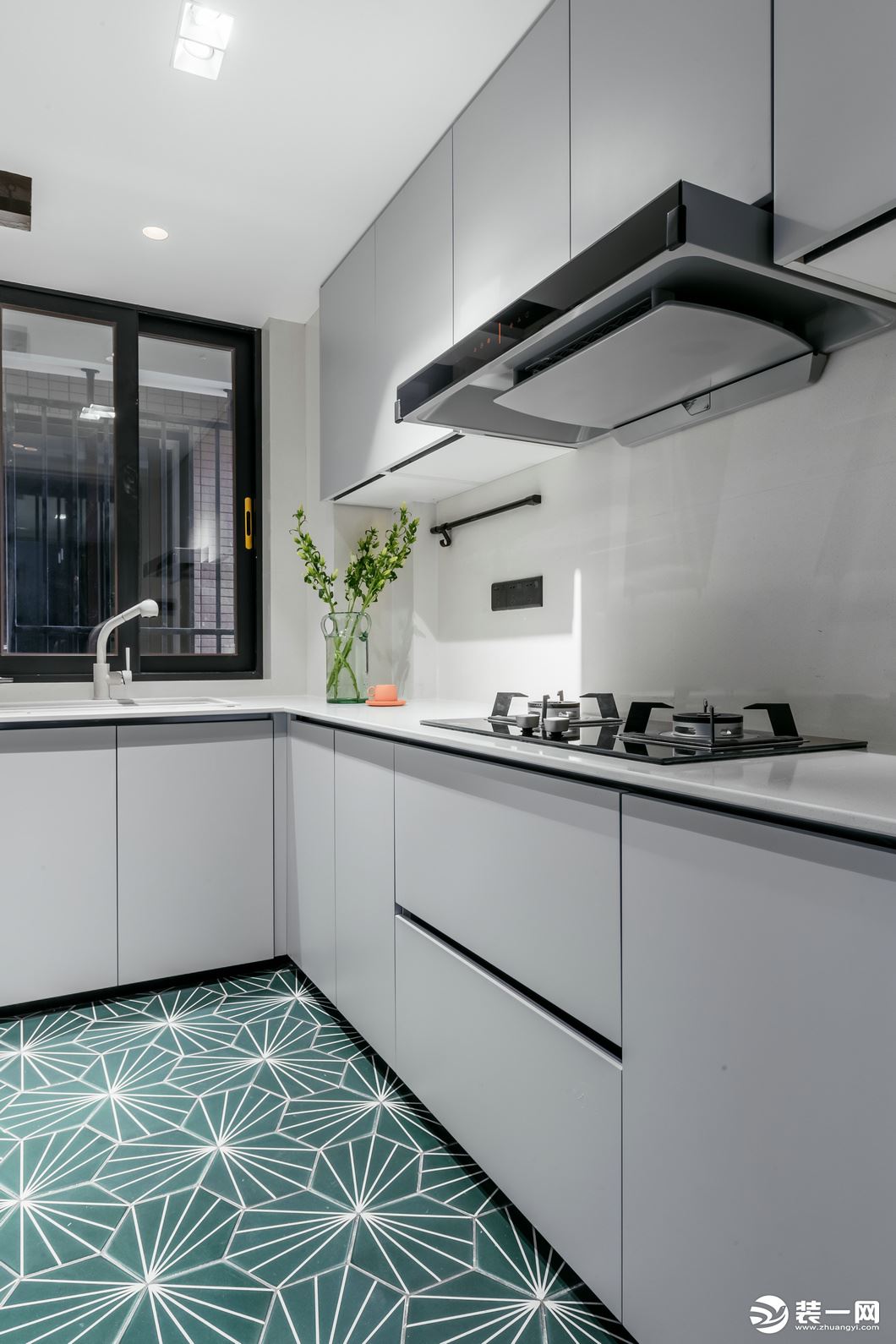 极简文艺北欧,遇见北欧女鞋济南电话